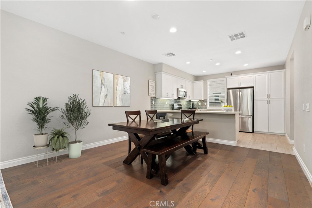 649 W Foothill Boulevard 2