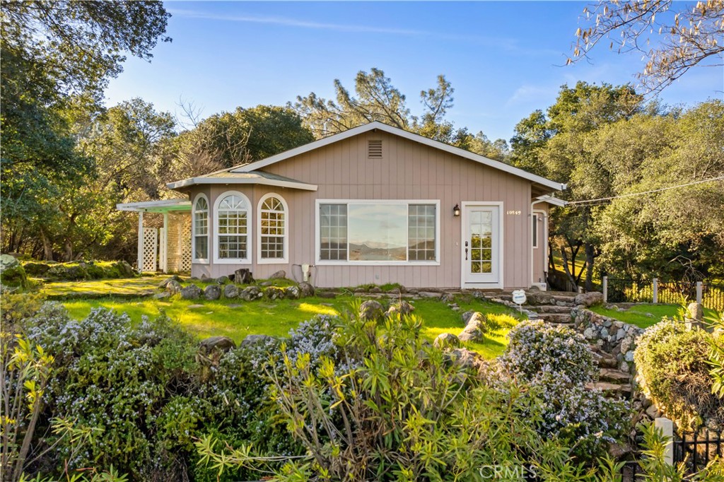 10849 Northslope Drive