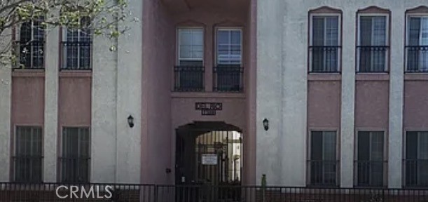 1738 E 4th