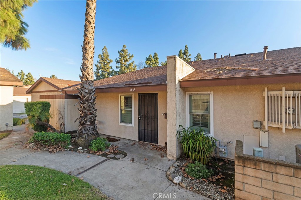 1443 Fredericks