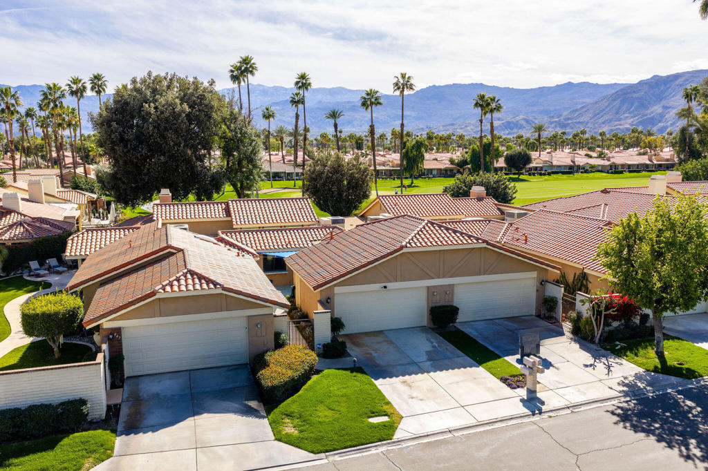 445 N Sierra Madre
