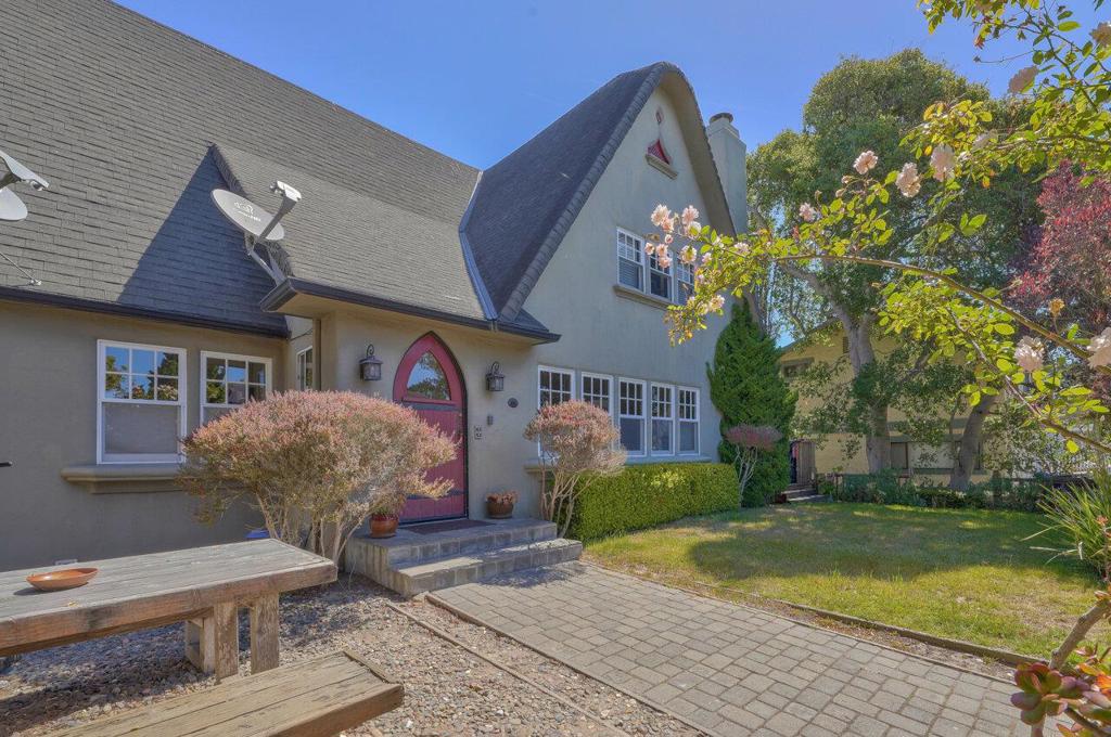 410 Pine Avenue