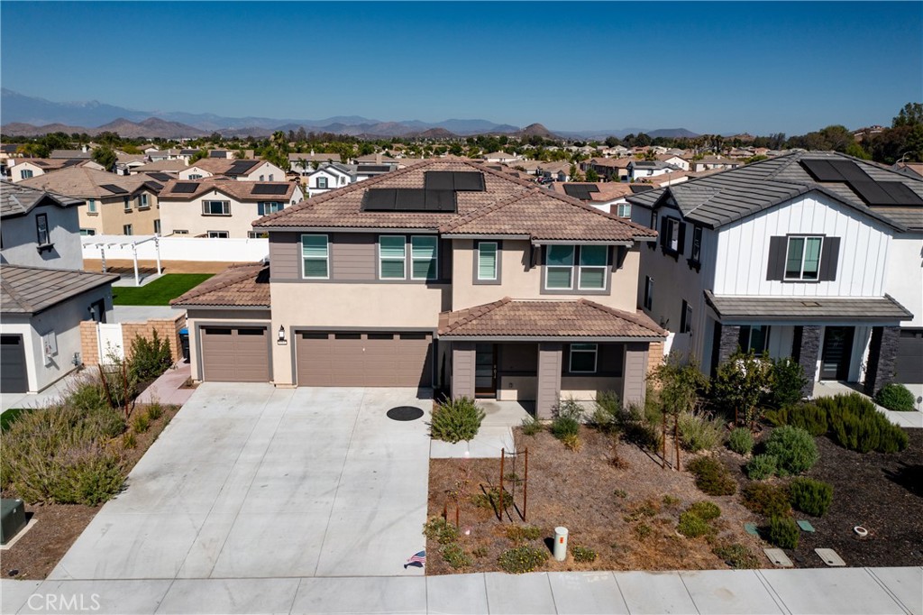30842 White Pines