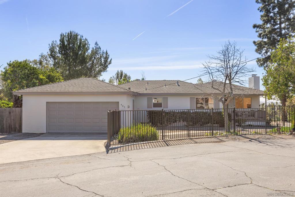 905 Loma Ct