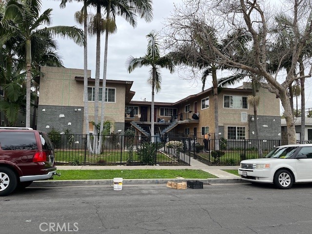 910 S Townsend