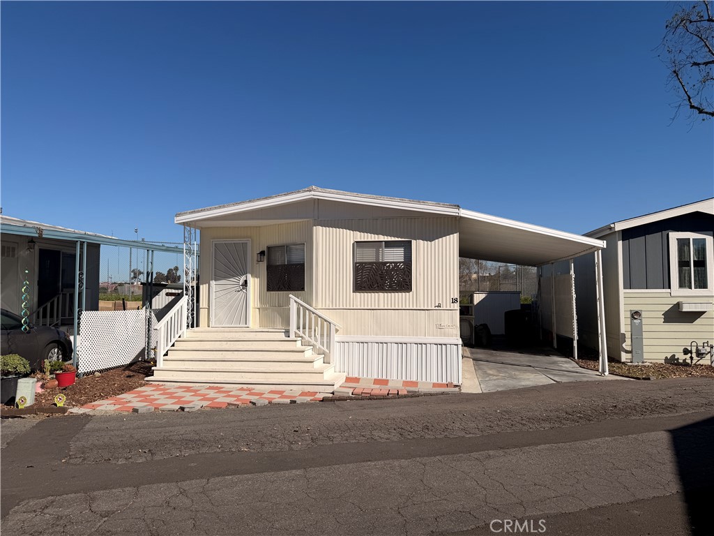 17261 Gothard 18