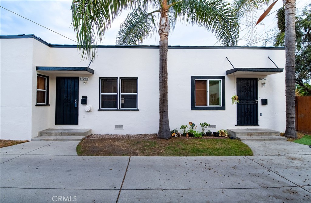 8995 Victoria Avenue