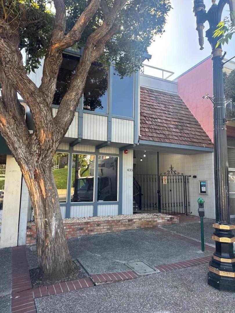 435 Grand Avenue