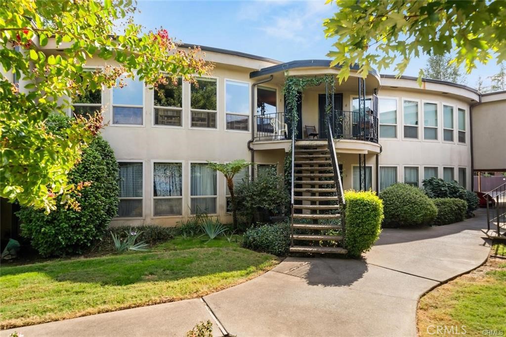 30 Plaza Way 7