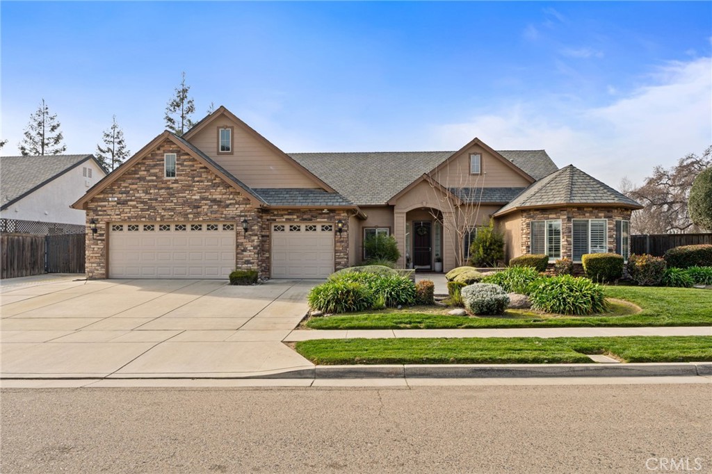 321 N Preston