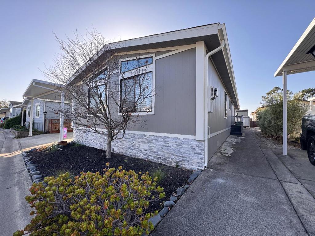33 Sailfish Court 33