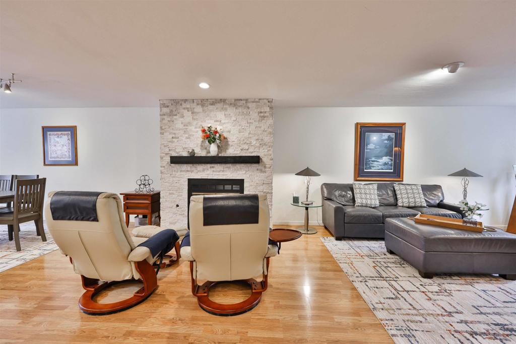 850 C Avenue 4