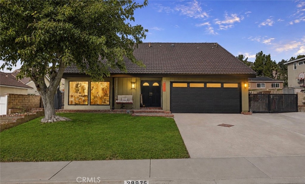 28975 Lotusgarden Dr