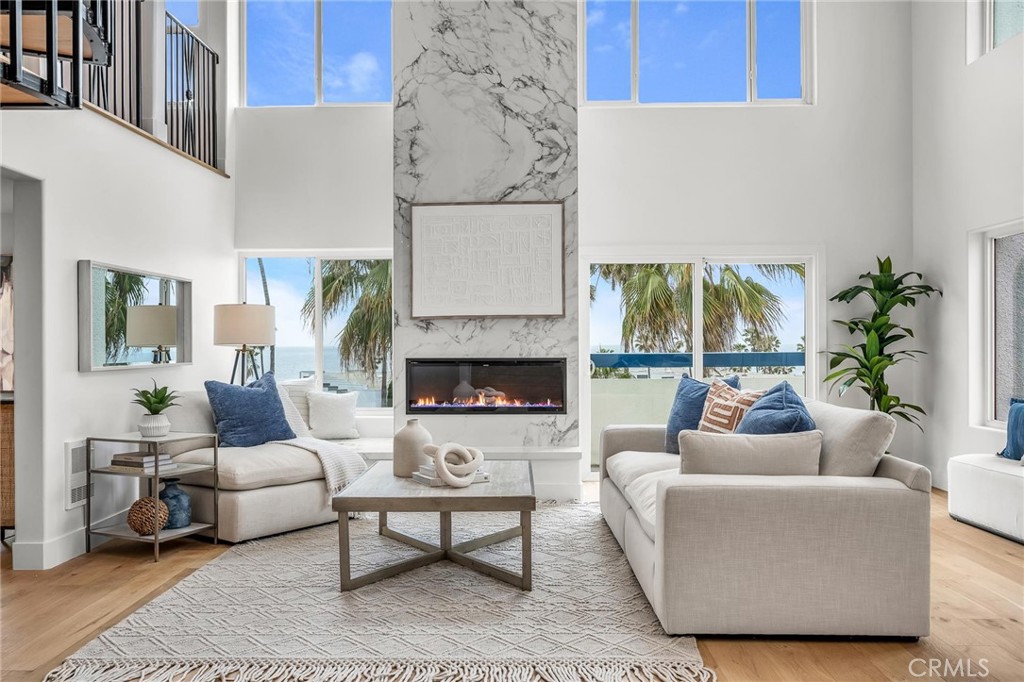 200 S Catalina Avenue 403