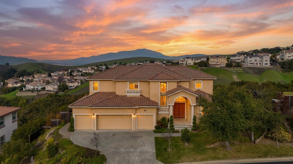 3108 Ashbourne Cir