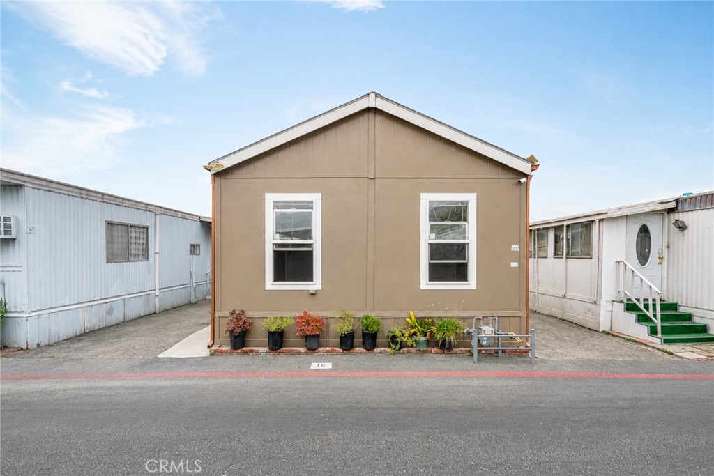 812 N Loren Avenue 18