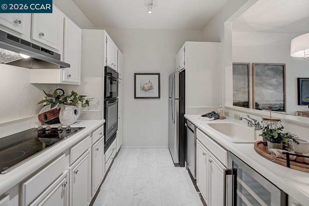 1860 Tice Creek Dr 1306