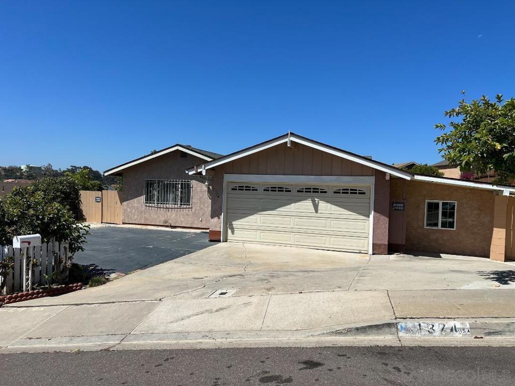 1374 Leaf Terrace
