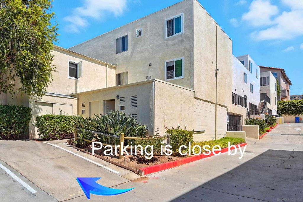 5725 Linda Vista Road 4