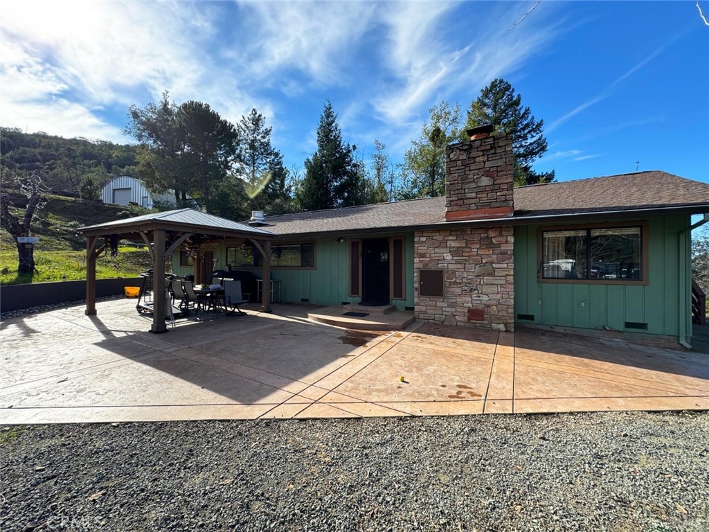 8411 Highway 175