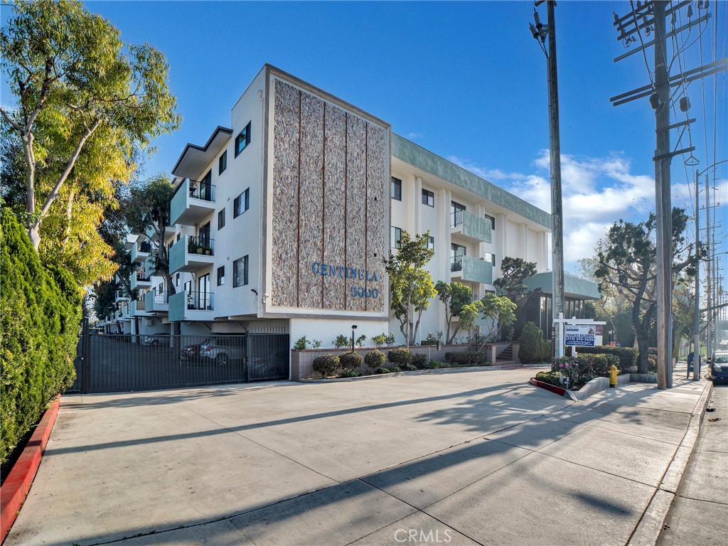 5000 S Centinela 337