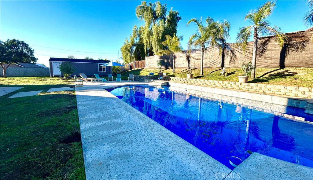 11691 Via Colina