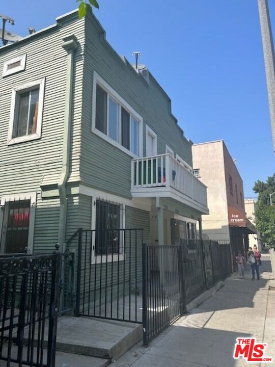 1137 S Union Avenue