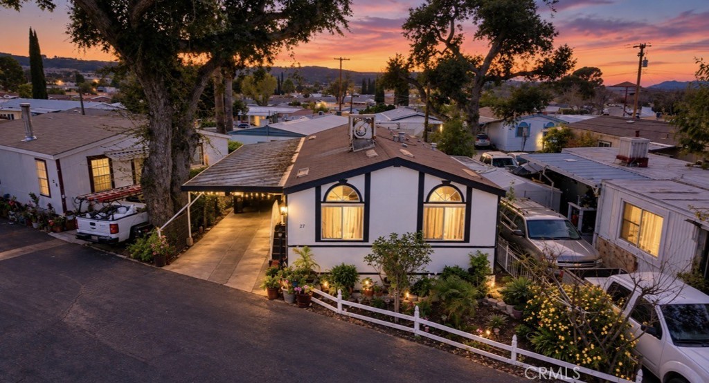 18540 Soledad Canyon Rd 27