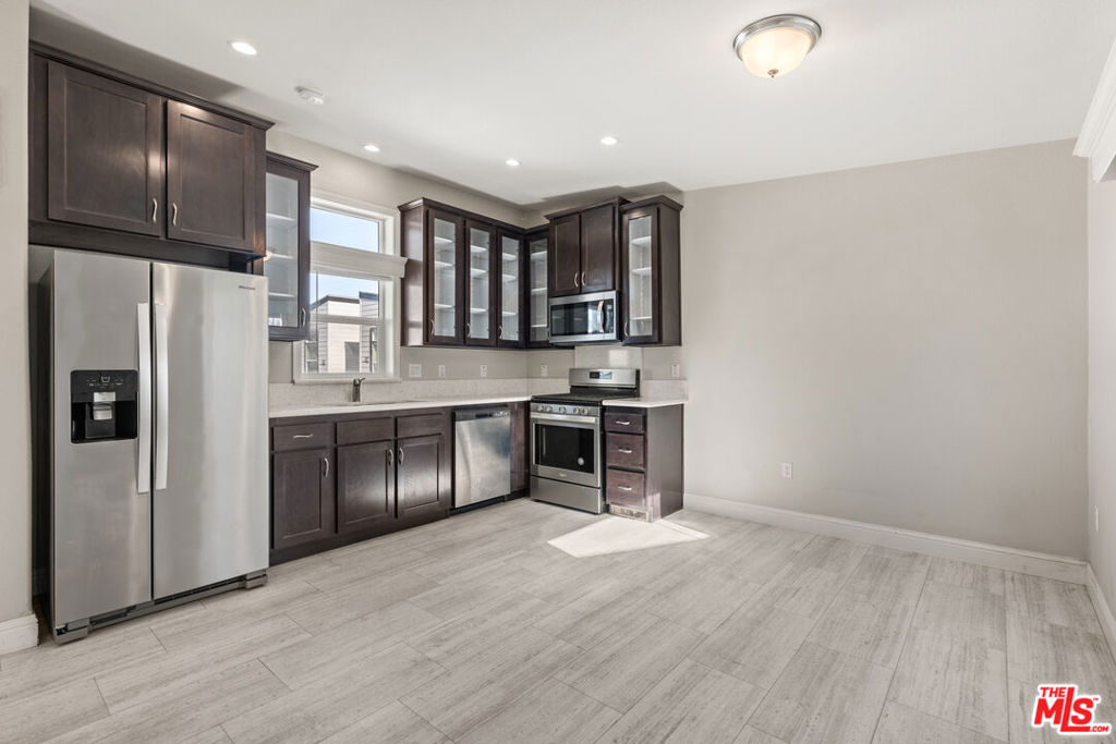 8250 Lankershim Boulevard 130