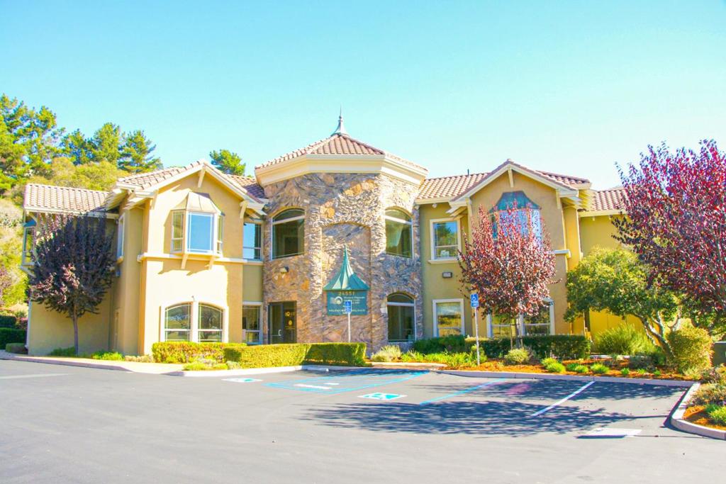 24551 Silver Cloud Court