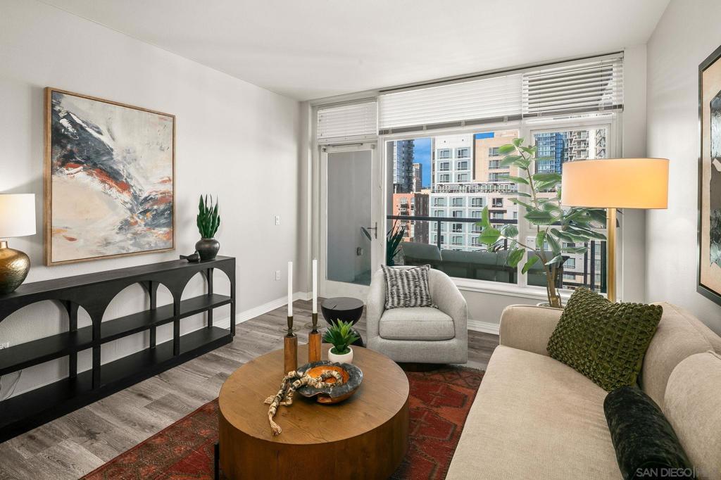 427 9th Ave 809