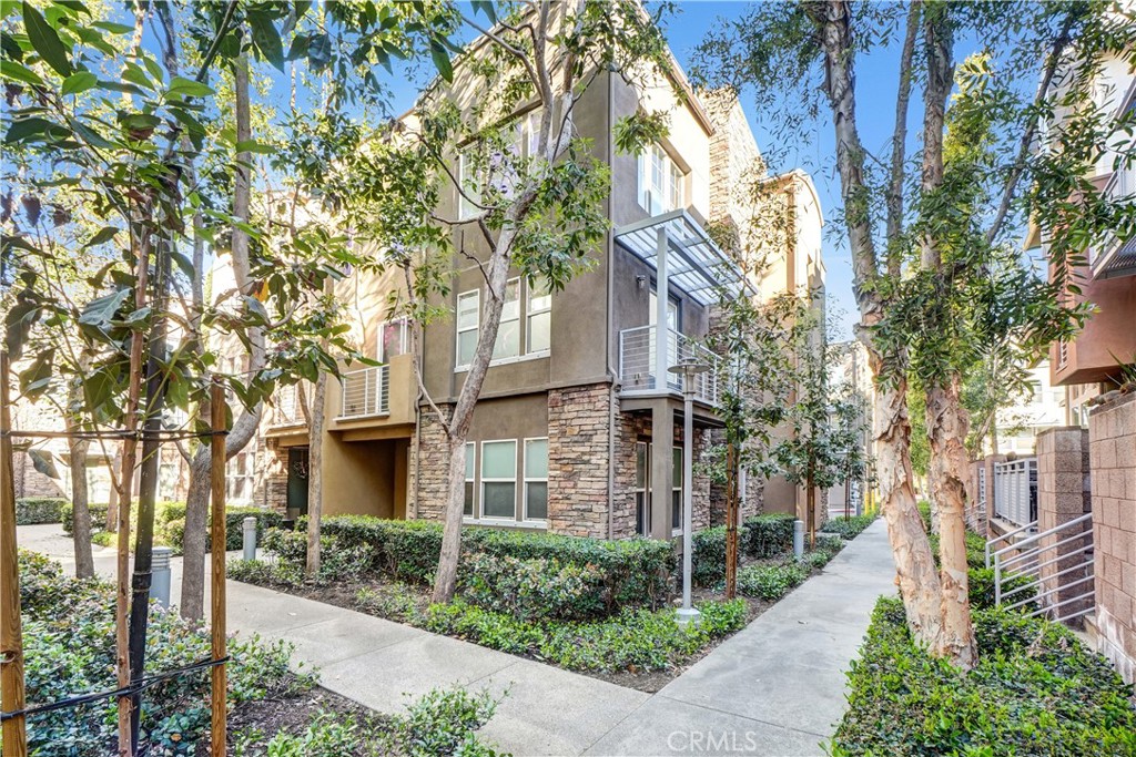 226 E Jeanette Lane