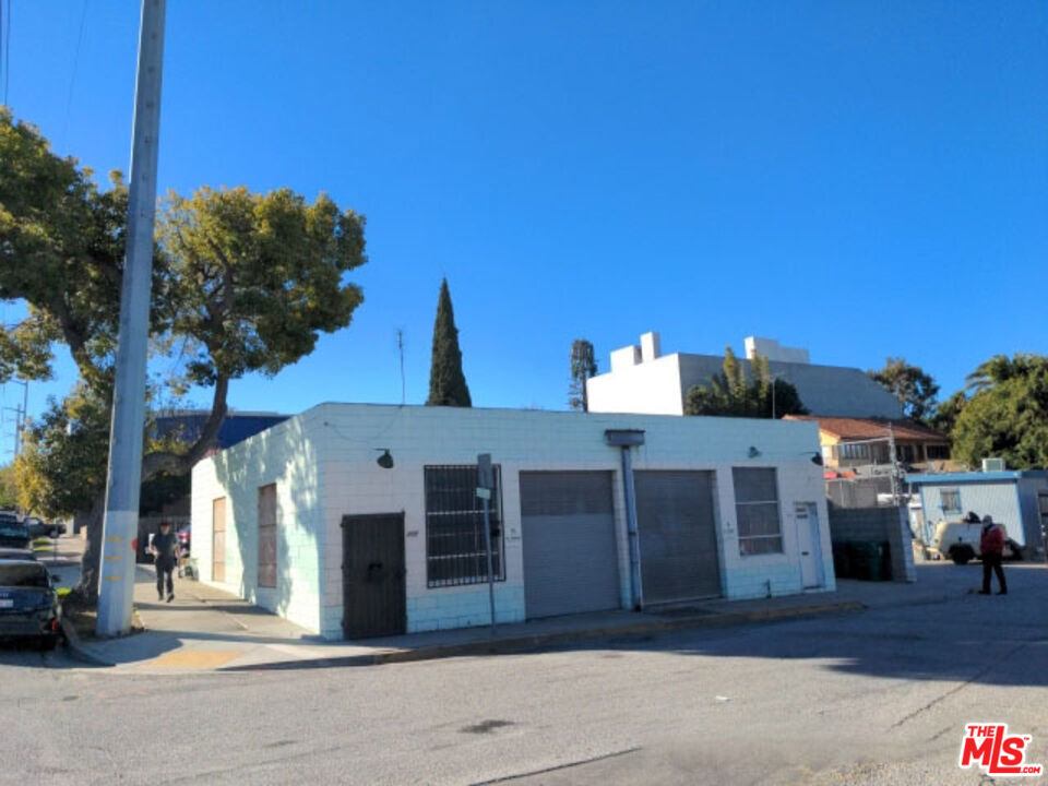 702 Vesta Street