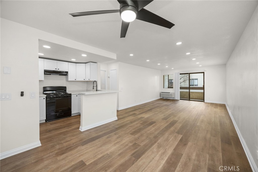 600 W 3rd Street B205