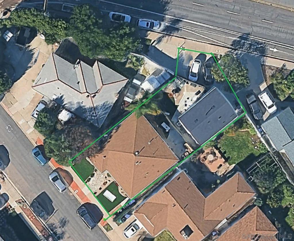 4941 Gary St.