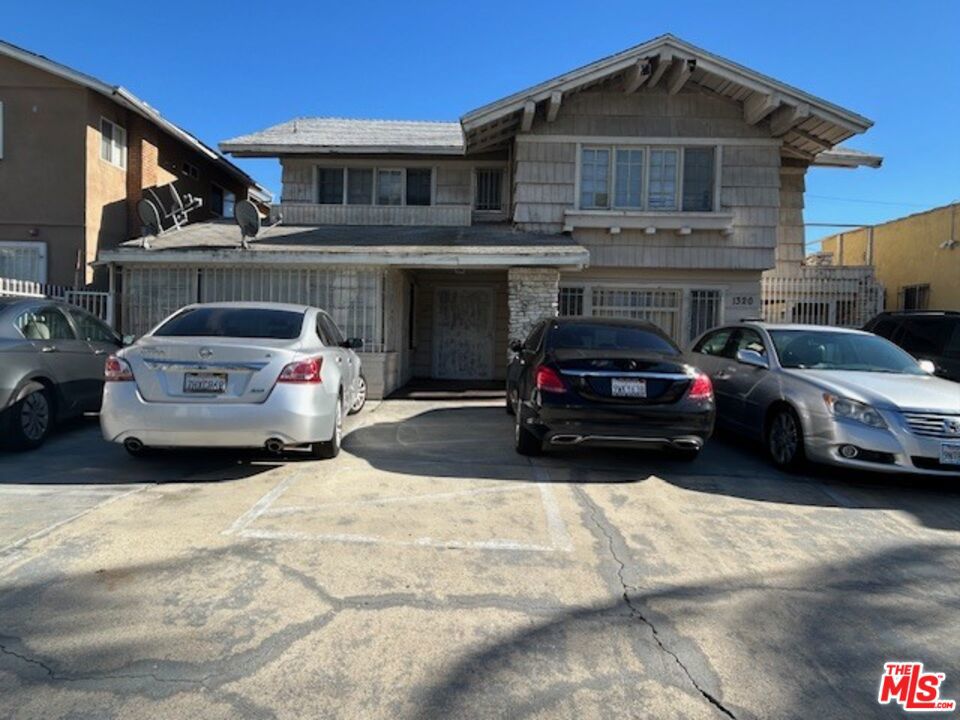1320 Crenshaw Boulevard