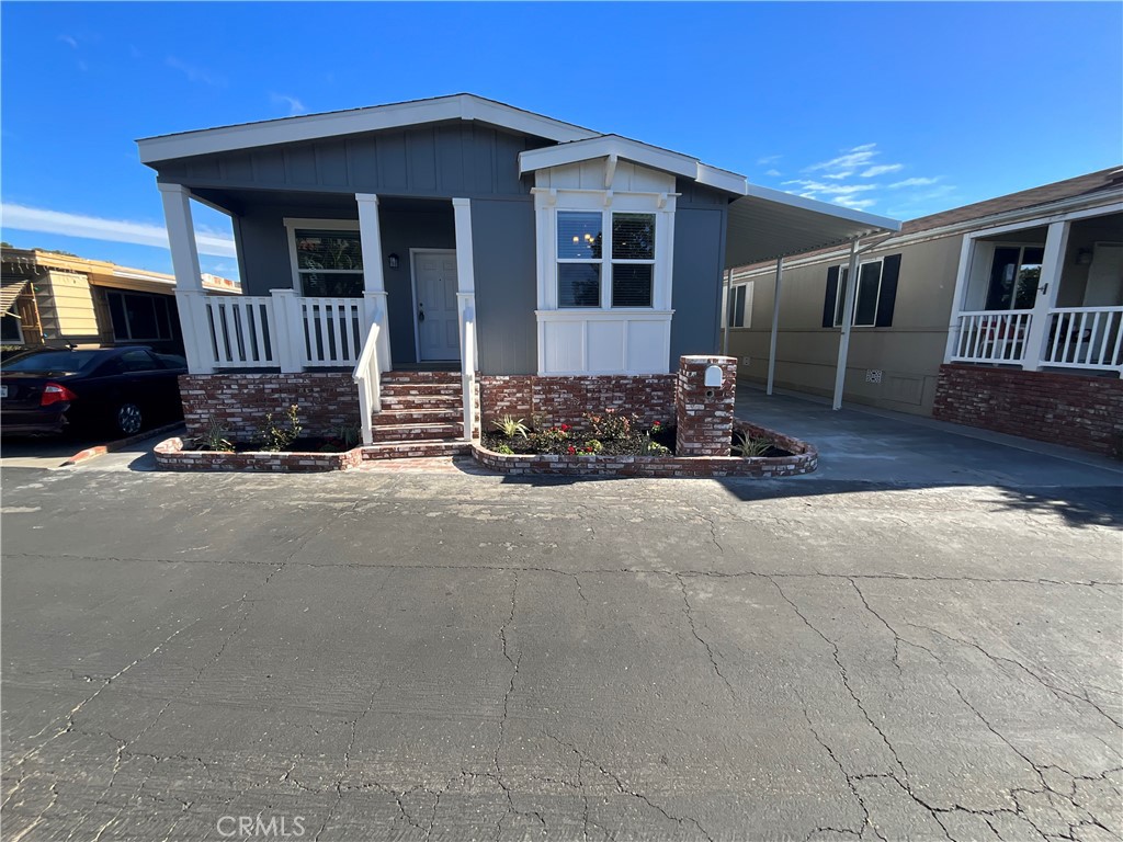 161 E. Orangethorpe Ave 163