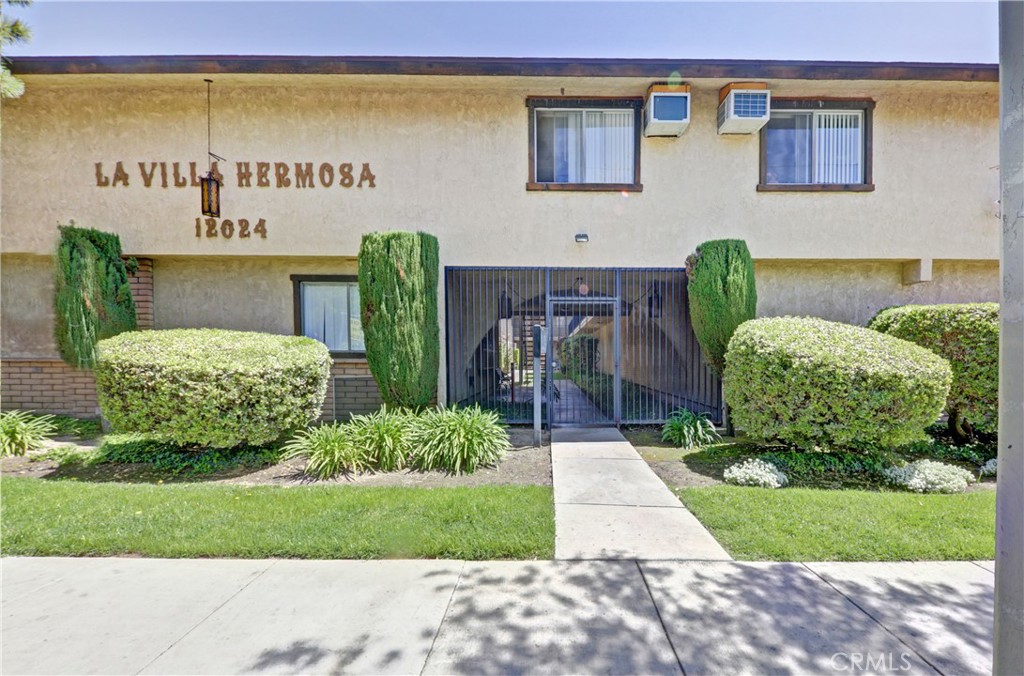 12024 Bellflower Boulevard