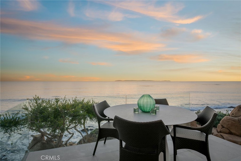 1715 Ocean Way