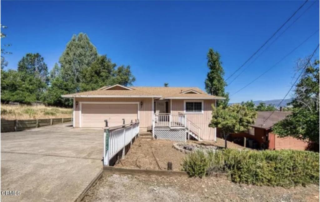 3215 Marina View Drive