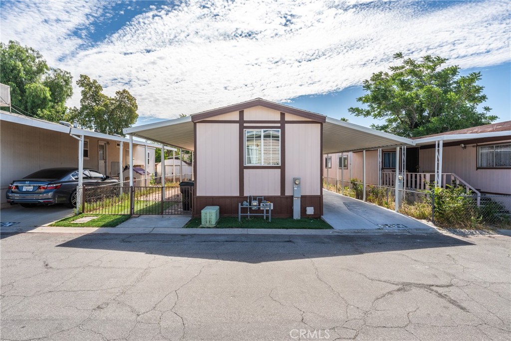 17225 Valley