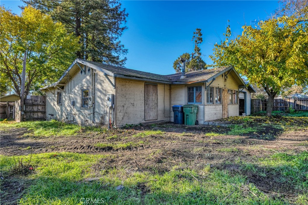 3527 E State Highway 20