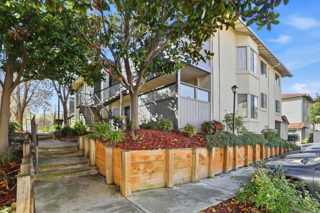 403 Kenbrook Circle