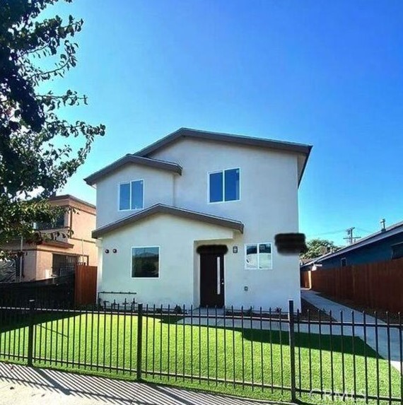 1128 1/2 E 28th