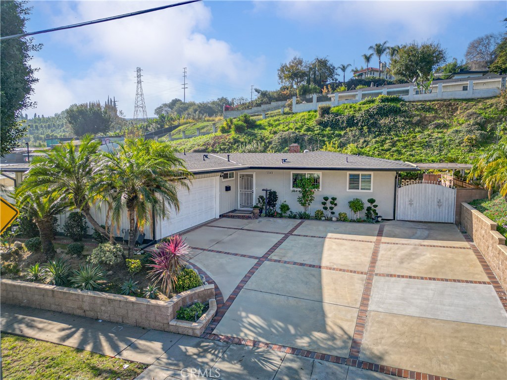 1343 S Garfield