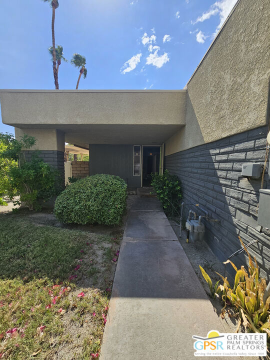 1333 Sunflower Circle