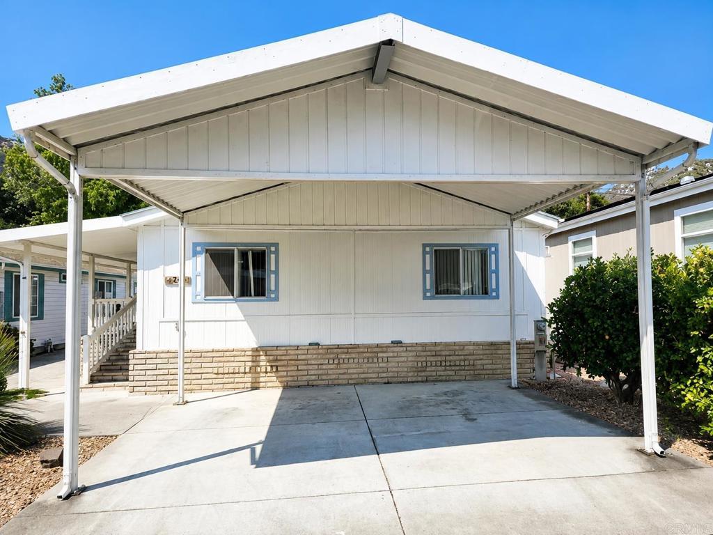 8975 Lawrence Welk Drive 4