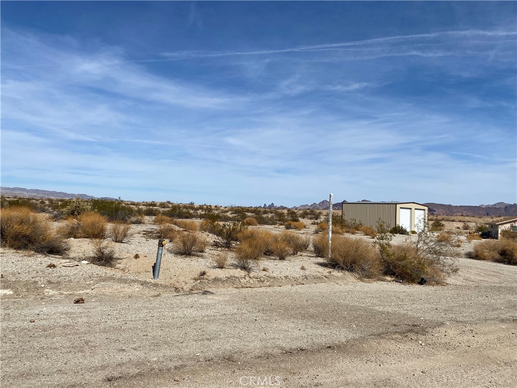 0 lot 1 on Desert View