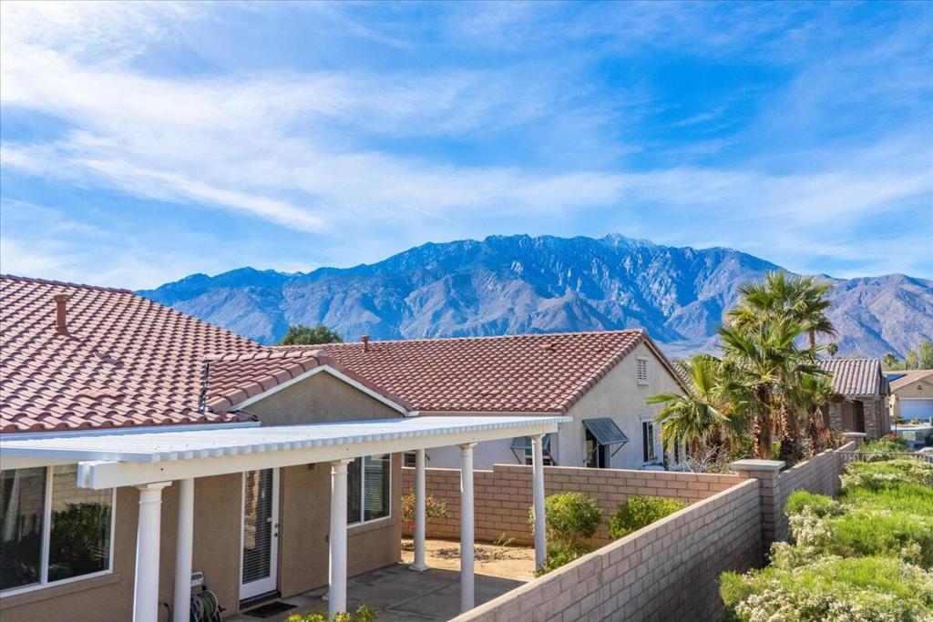 2590 Windmill Way