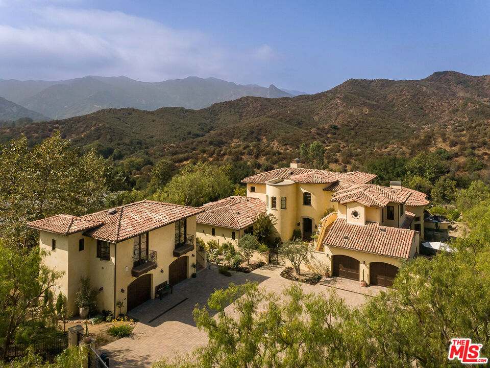 1101 Cold Canyon Road